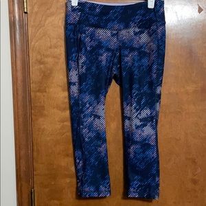 Old Navy Active Crop Leggings